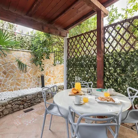 Apartament Apartment In Slatine Near The Beach, Cleaning Included Trogir
